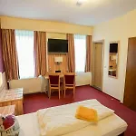 Boutique Hotel An Der Mosel - Ehemalig Hotel Kreuter Hotel 4*