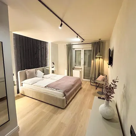 Hotel Weinhaus Kreuter 3*