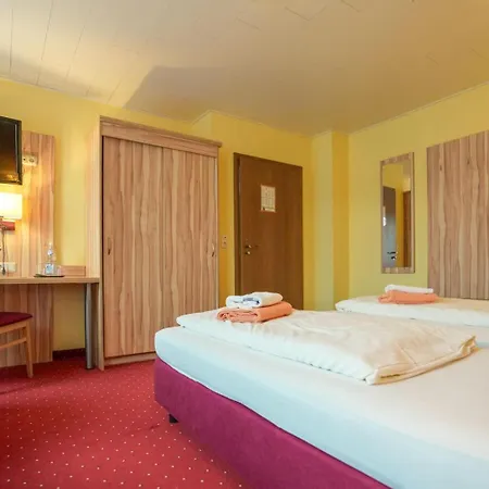 Hotel Weinhaus Kreuter 3*