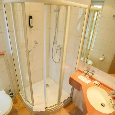 Boutique An Der Mosel - Ehemalig Kreuter Hotell Koblenz (Rhineland-Palatinate)