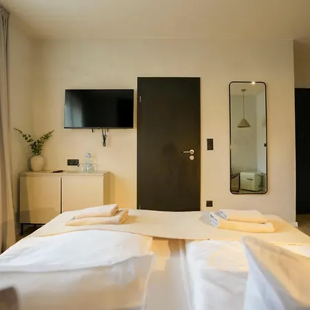 Boutique Hotel An Der Mosel - Ehemalig Hotel Kreuter 4*