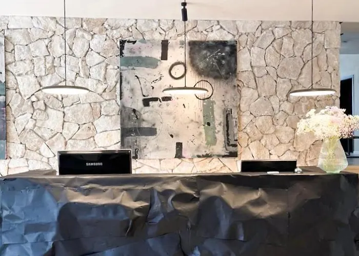 호텔 Weinhaus Kreuter 3*