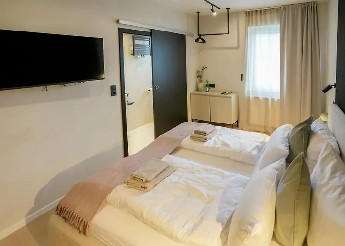 Boutique Hotel An Der Mosel - Ehemalig Hotel Kreuter فندق