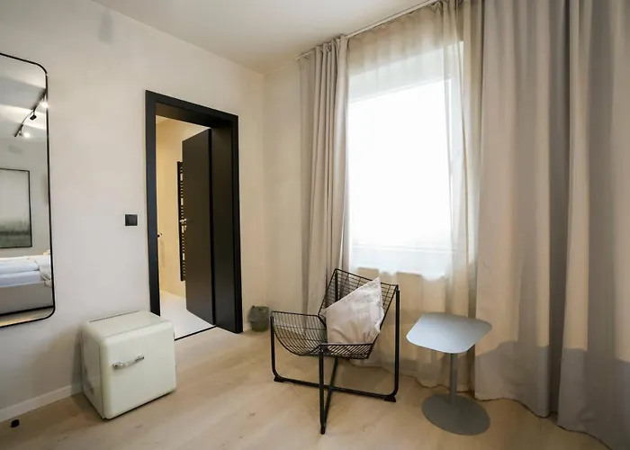 Boutique Hotel An Der Mosel - Ehemalig Hotel Kreuter فندق 3*