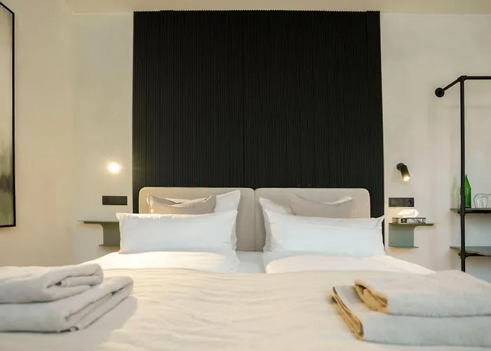 Boutique Hotel An Der Mosel - Ehemalig Hotel Kreuter فندق 3*
